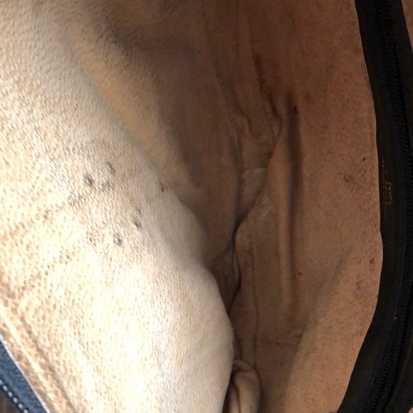 HCL Crossbody - Picture 4 of 8